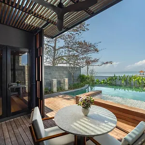 https://sumitra-luxury-villas-a-pramana-experience.ubudhotelsnow.com